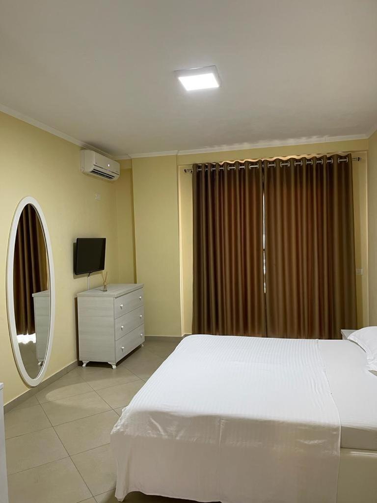 Hotel Adria Shëngjin Εξωτερικό φωτογραφία