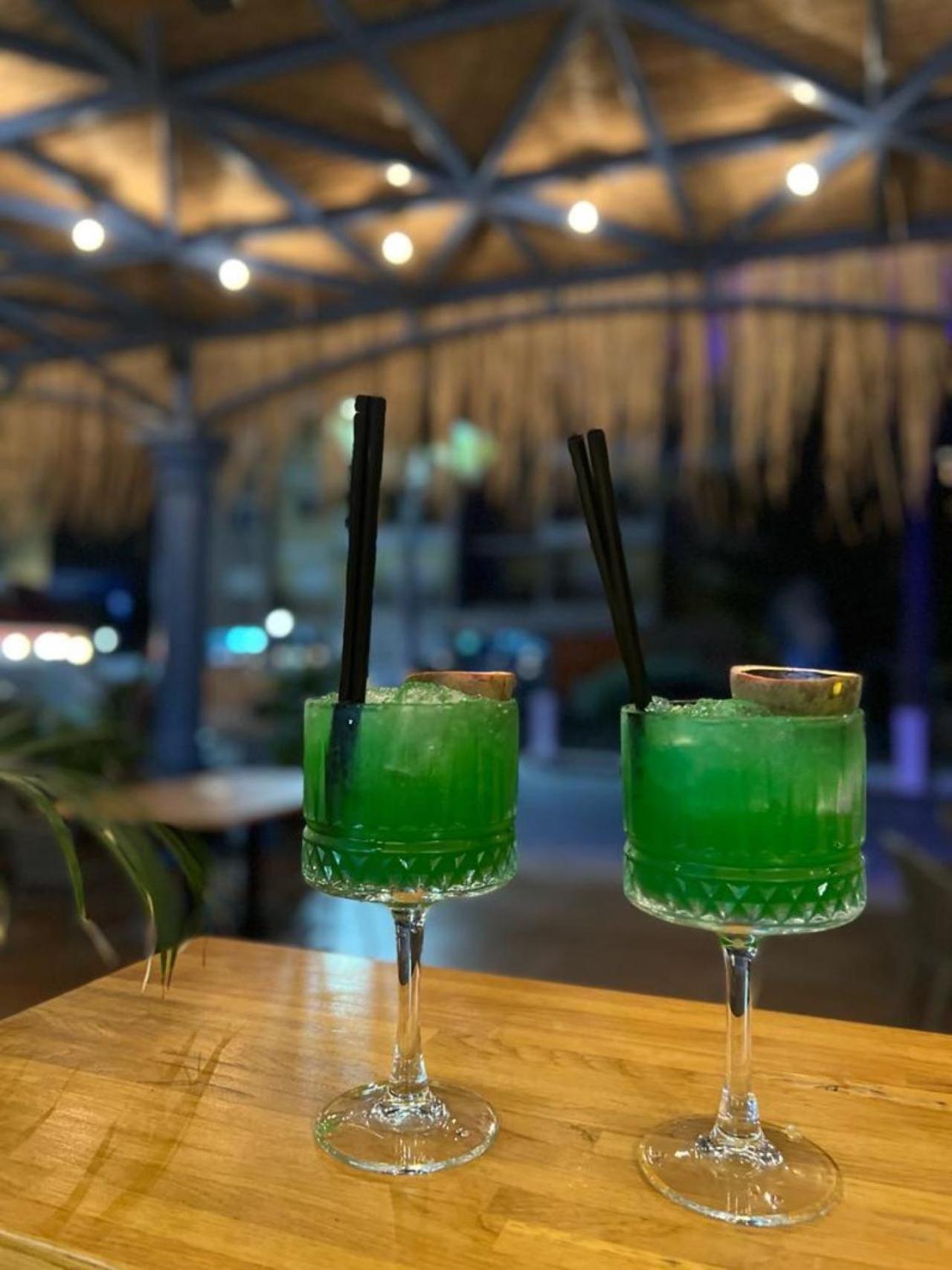 Hotel Adria Shëngjin Εξωτερικό φωτογραφία